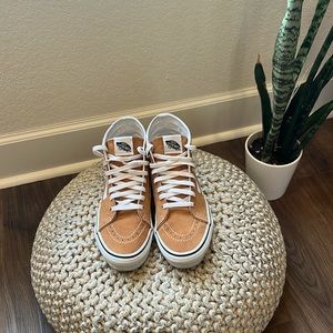 VANS Sk8-Hi Tapered Womens Shoes Men’s 7 | Women’s 8.5